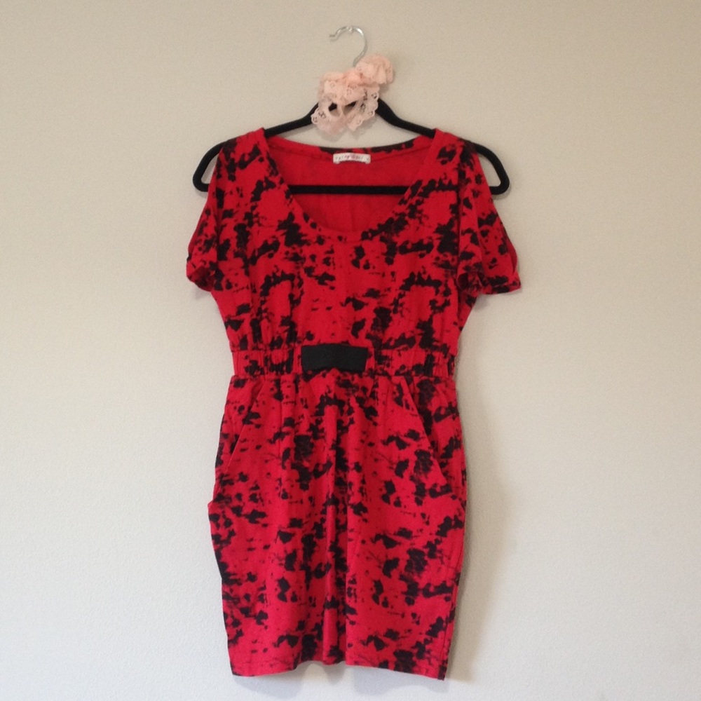 Red & Black Paint Splatter Cold Shoulder Elastic Waist Mini Dress